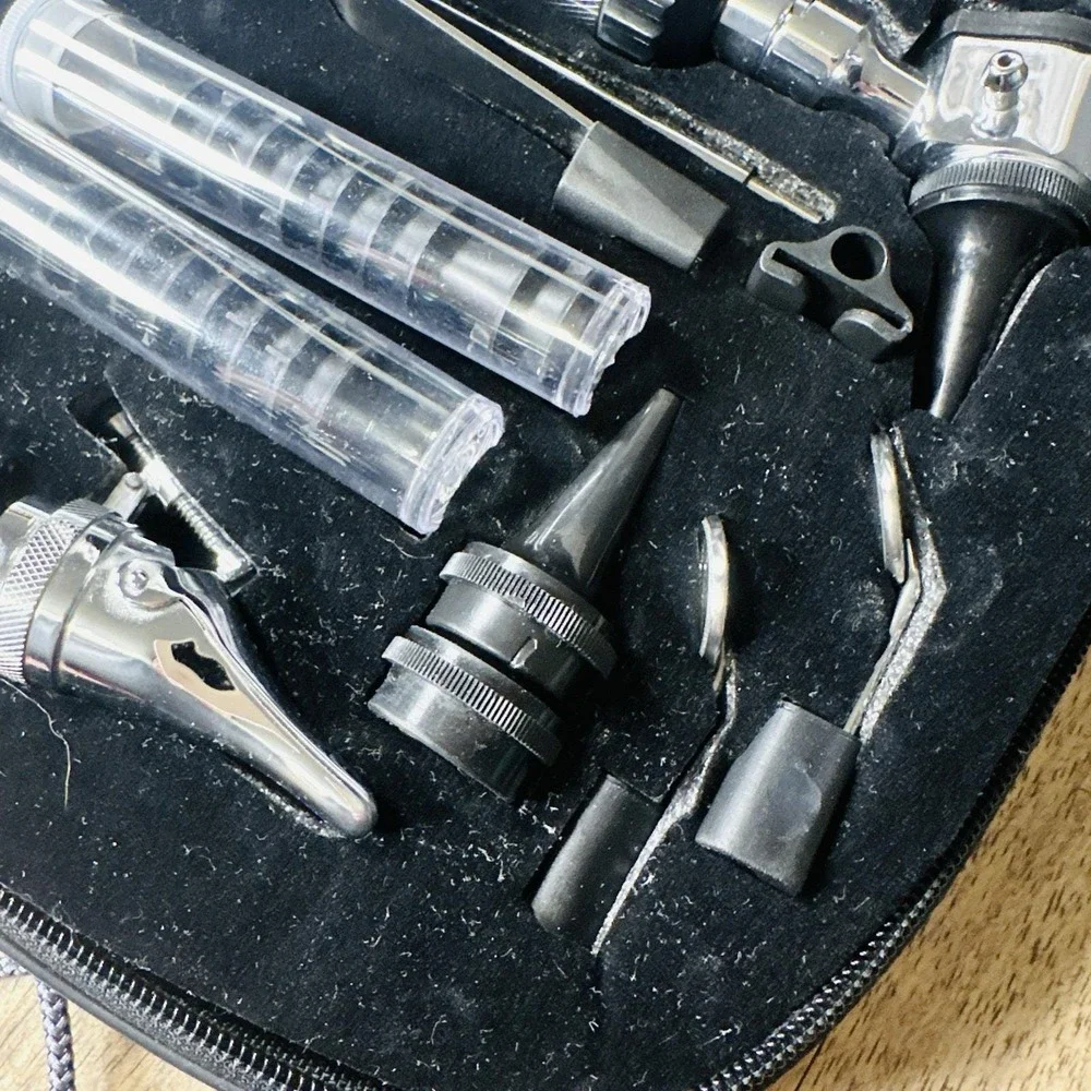 ADC ProScope Diagnostic Set Otoscope Ophthalmoscope for Educational Use Preowned